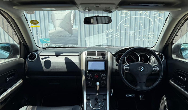 2015 Suzuki Escudo image-13