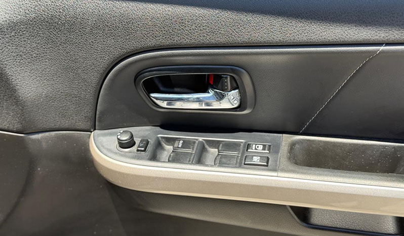 2015 Suzuki Escudo image-16