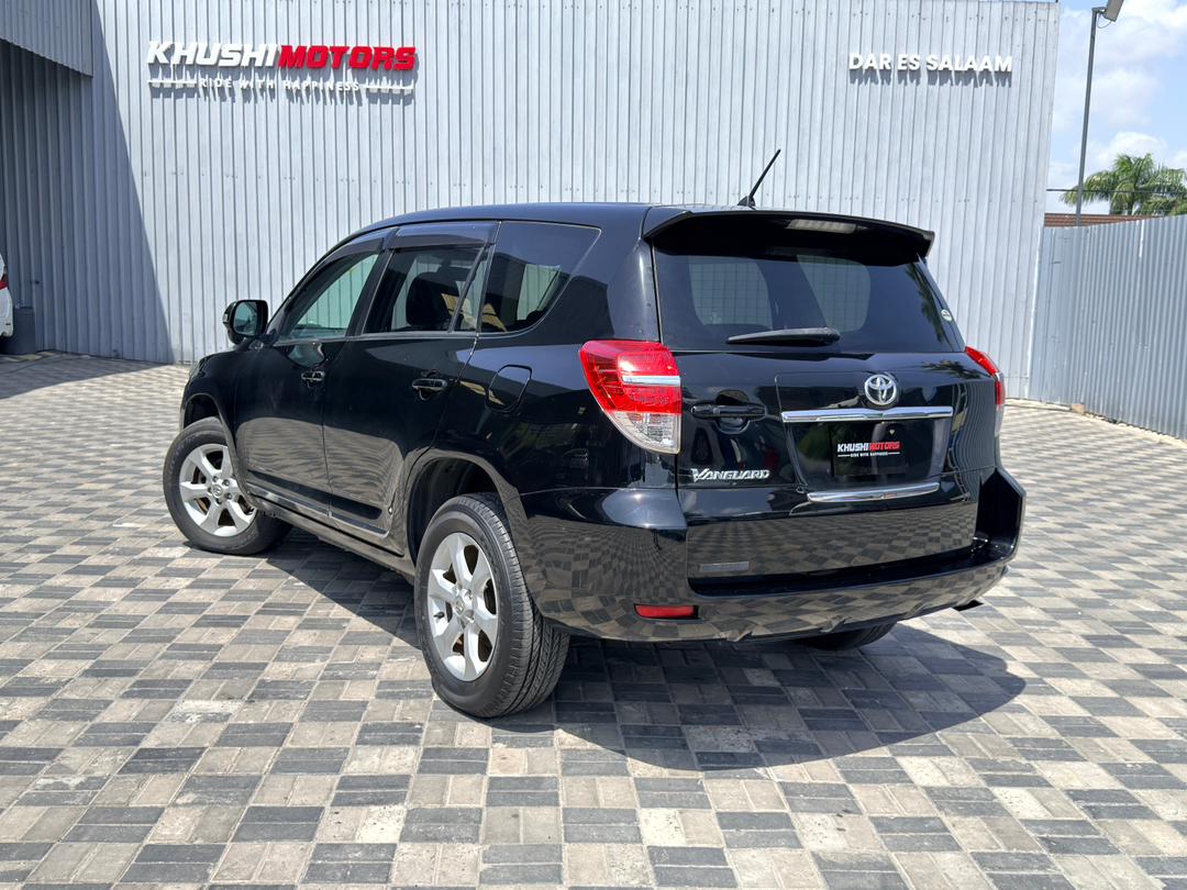 2011 Toyota Vanguard image-11