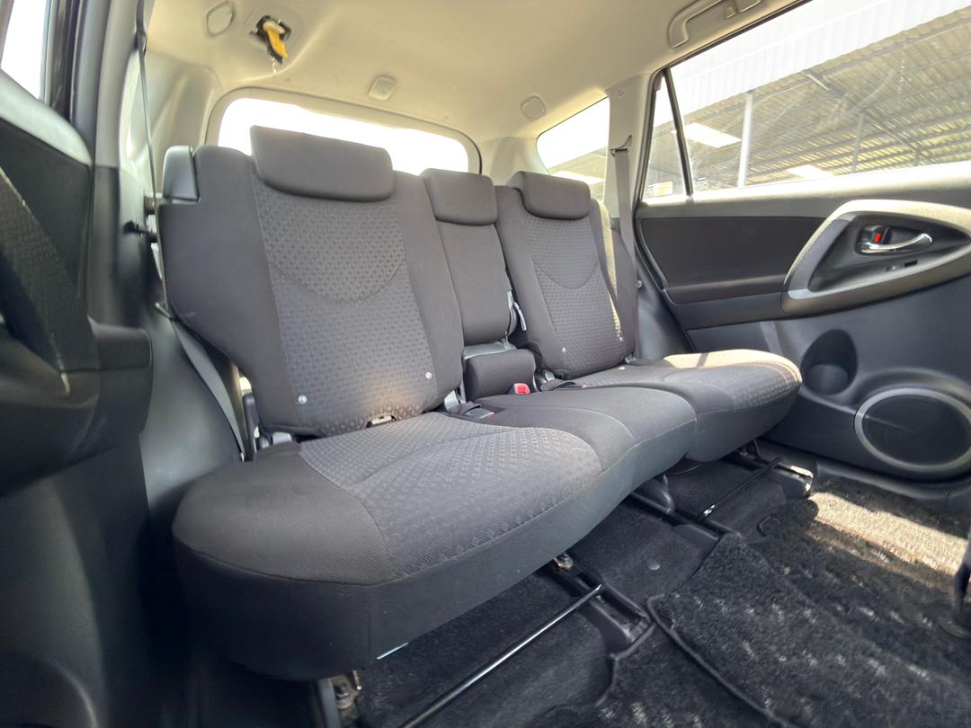 2011 Toyota Vanguard image-18