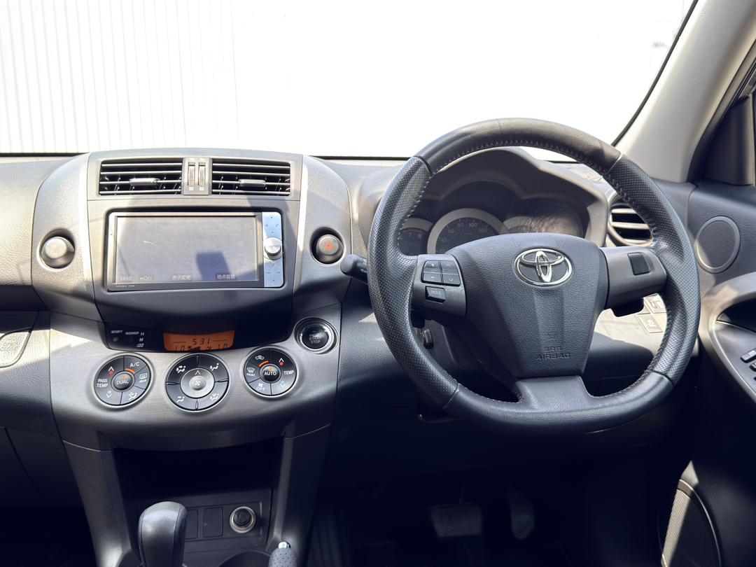 2011 Toyota Vanguard image-21