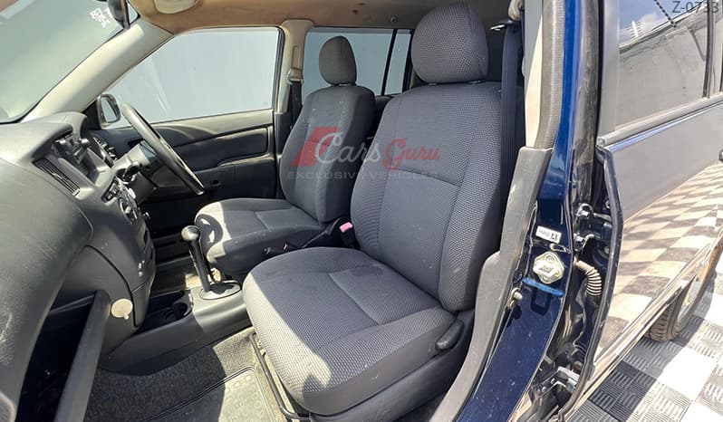 2004 Toyota Succeed Van image-17