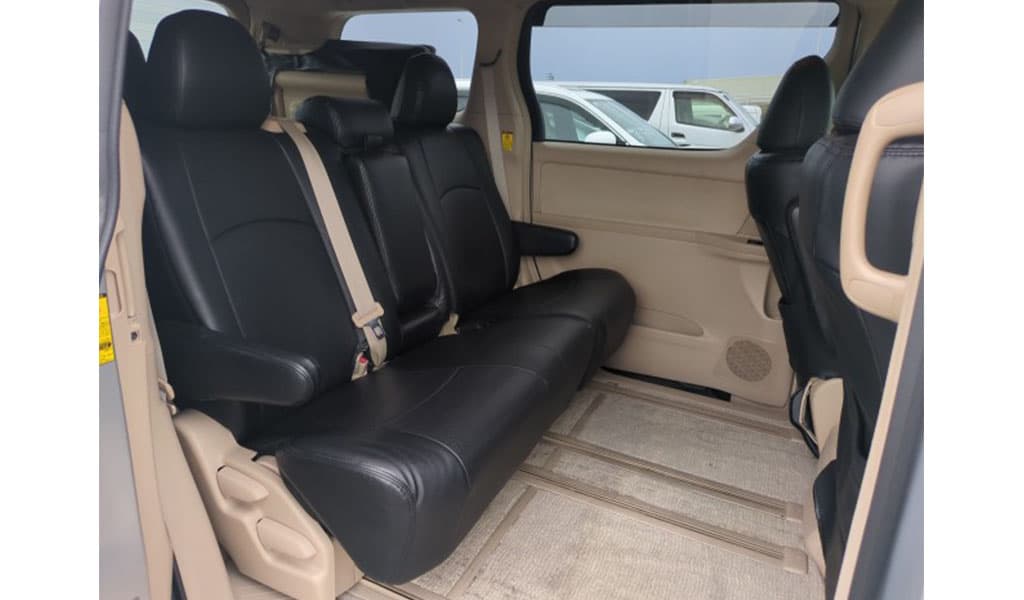 2011 Toyota Alphard image-8