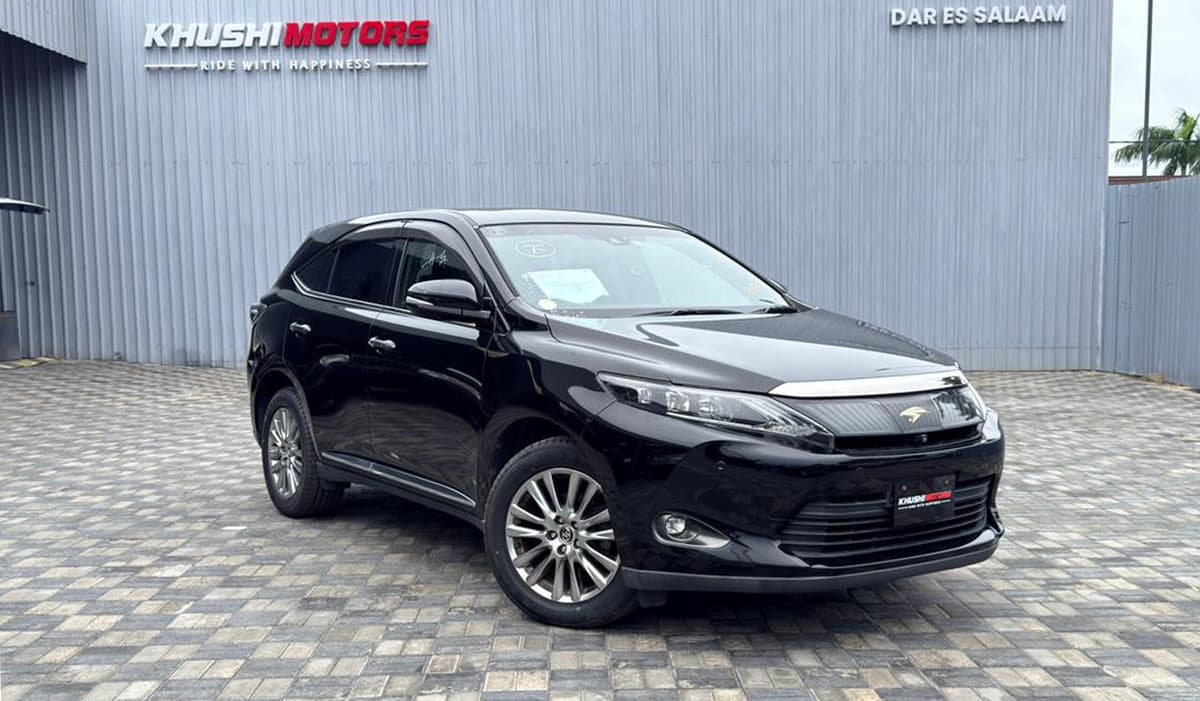 2016 Toyota Harrier image-1