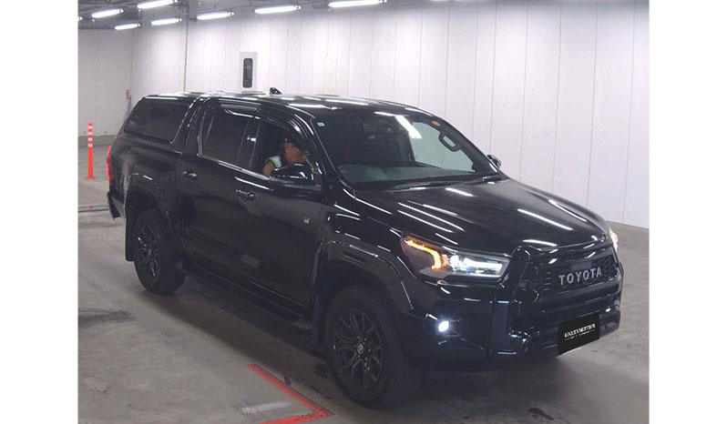 2022 Toyota Hilux image-7