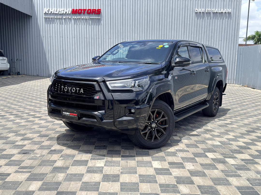 2022 Toyota Hilux image-10