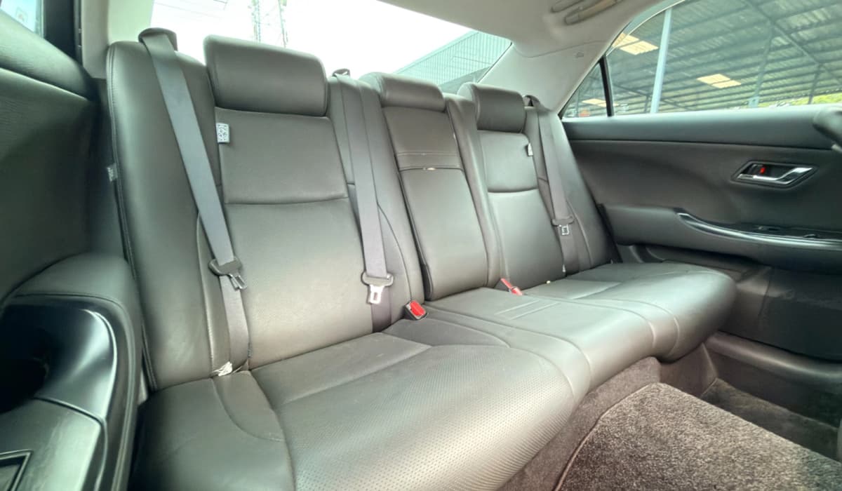 2008 Toyota Crown image-21