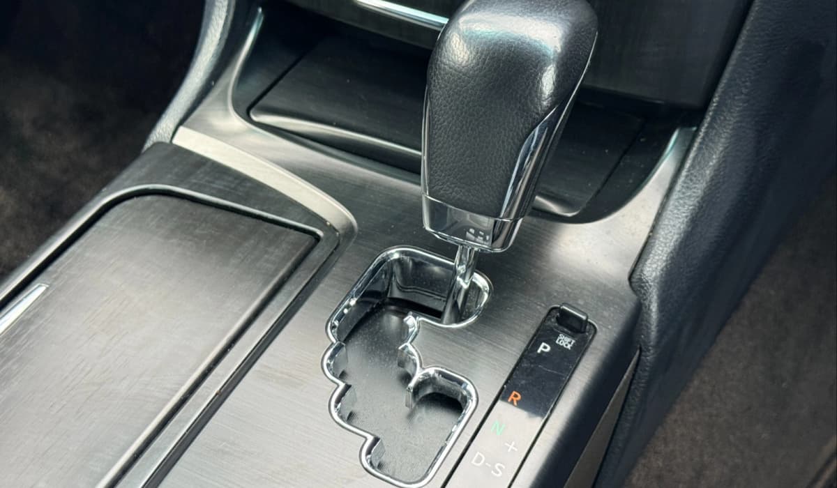 2008 Toyota Crown image-22