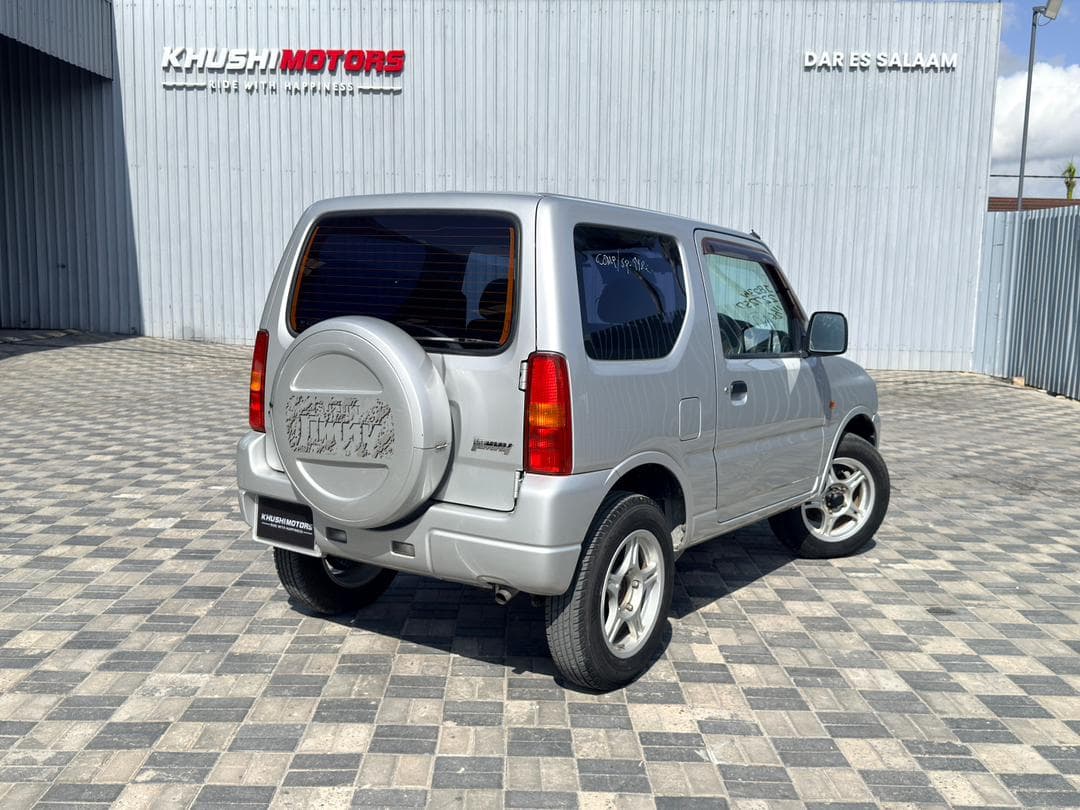 2001 Suzuki Jimny image-6