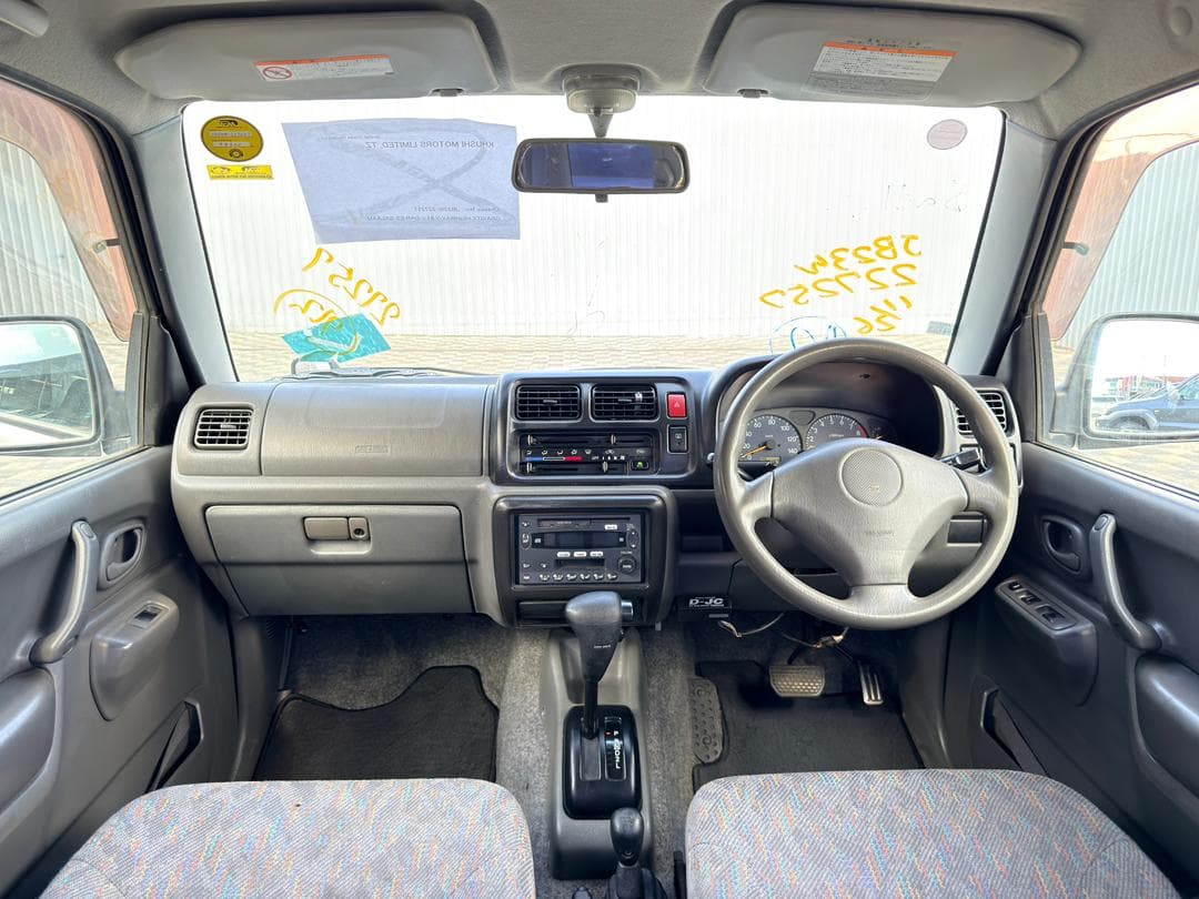 2001 Suzuki Jimny image-7