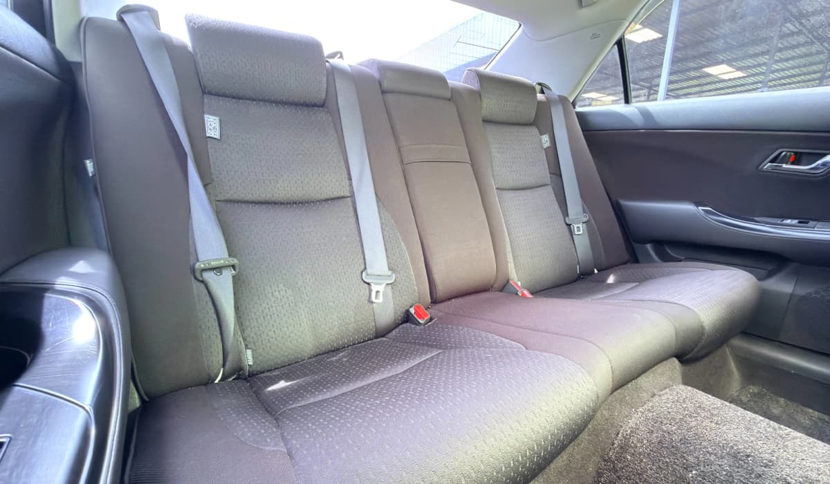 2009 Toyota Crown image-19