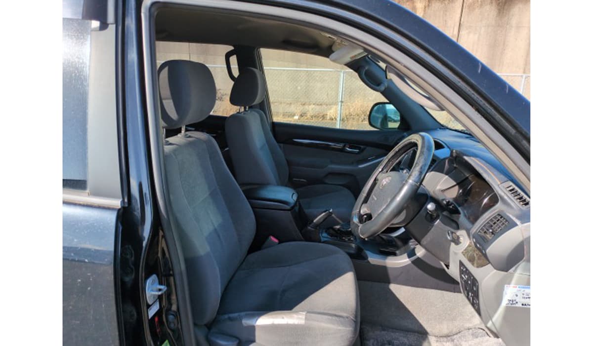 2006 Toyota Land Cruiser Prado TX-L image-6