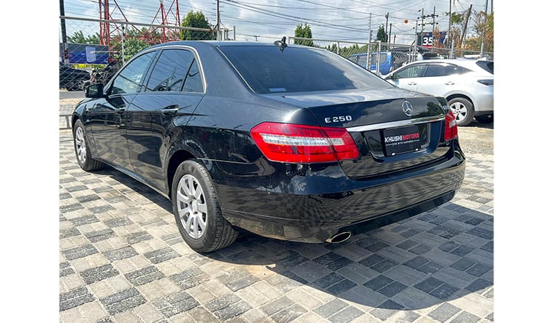 2010 Mercedes-Benz E-Class CGI Blue Efficiency E250 image-4