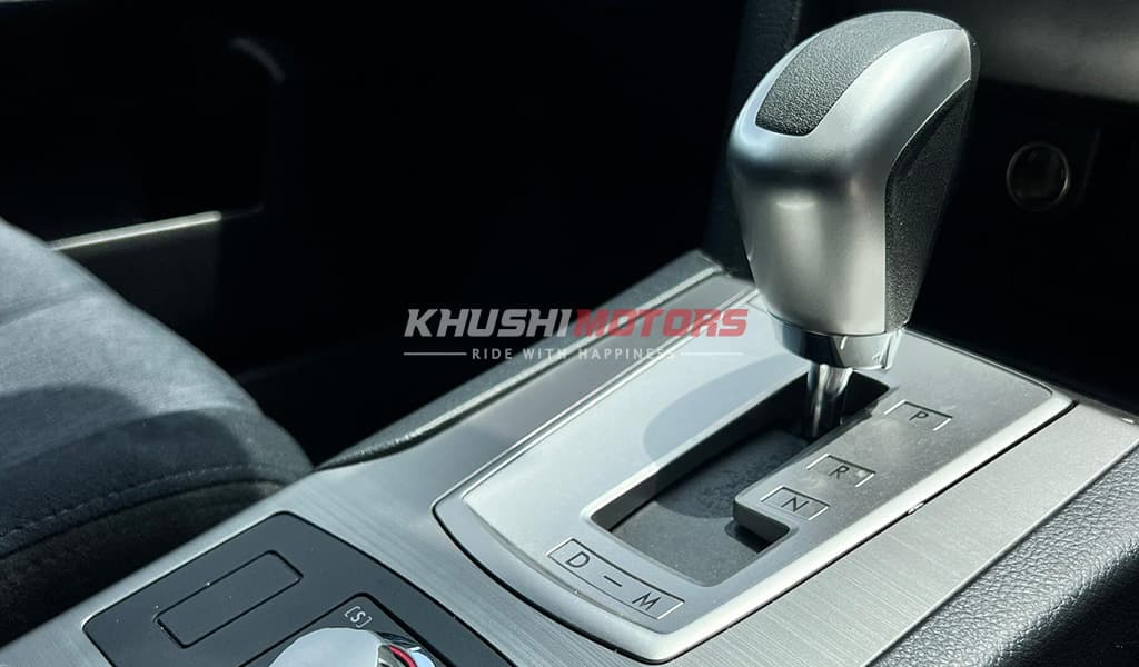 2010 Subaru Outback 2.5L image-8