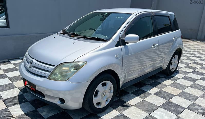 2003 Toyota IST image-4