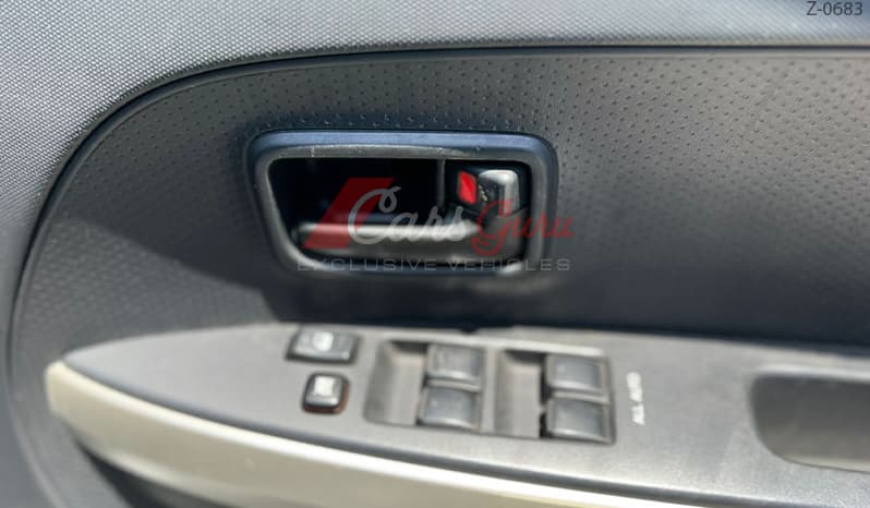2003 Toyota IST image-11