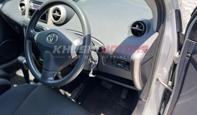 2003 Toyota IST image-19
