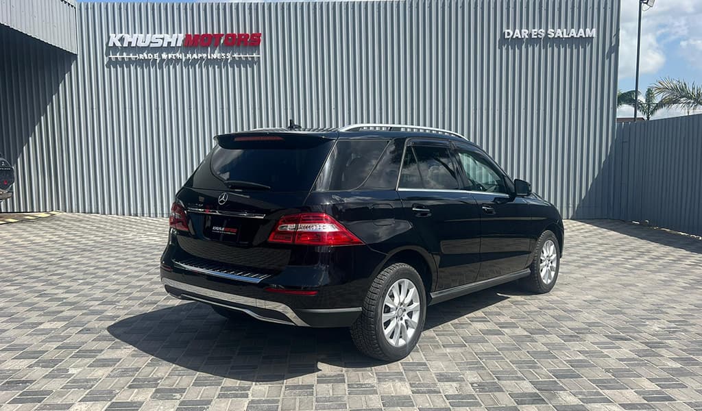 2015 Mercedes-Benz ML-Class 4matic ML350 image-4