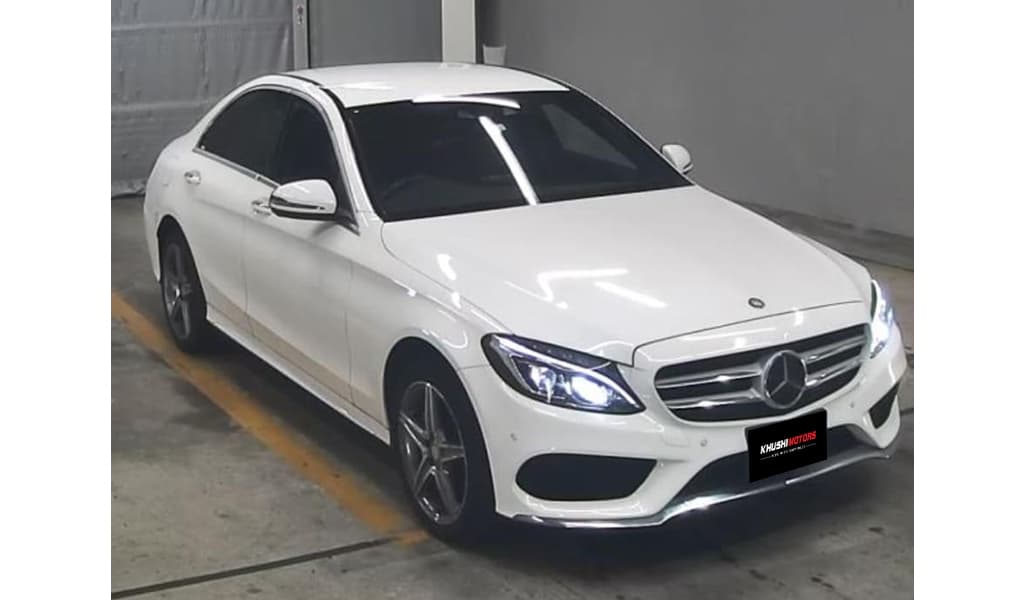 2015 Mercedes-Benz C-Class Avantgarde AMG C200 image-2