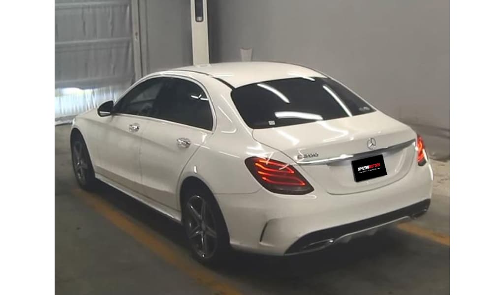 2015 Mercedes-Benz C-Class Avantgarde AMG C200 image-4