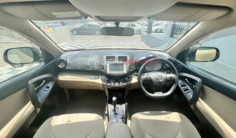 2010 Toyota Vanguard image-12