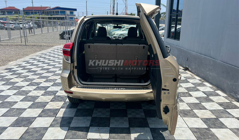 2010 Toyota Vanguard image-15