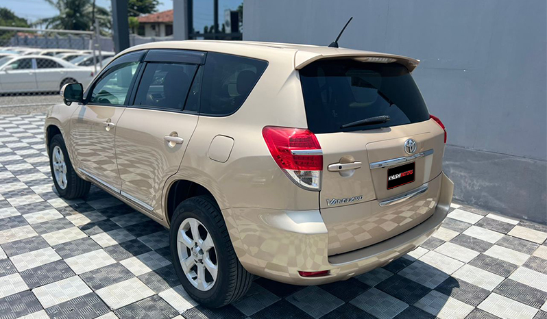2010 Toyota Vanguard image-18