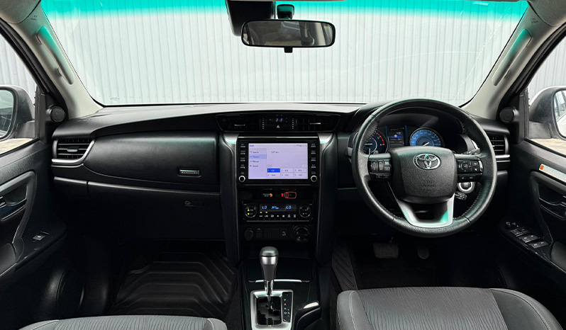 2023 Toyota Fortuner 2.8 image-6
