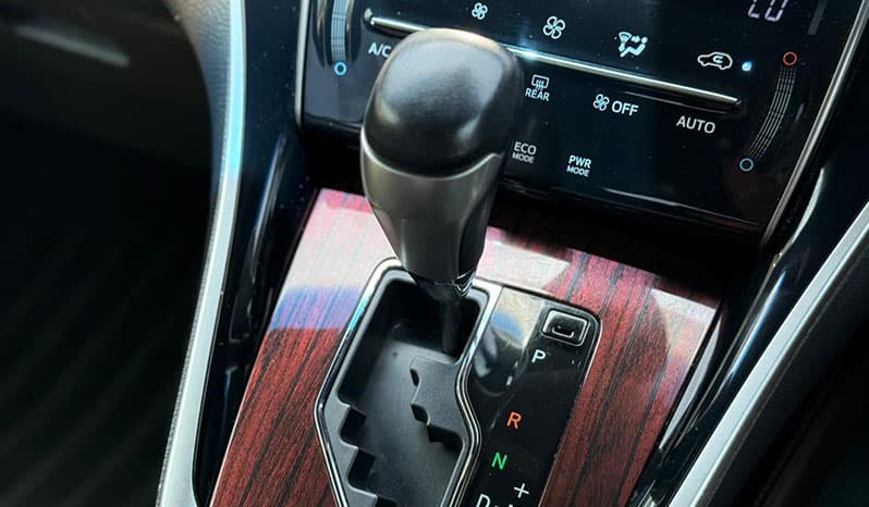 2015 Toyota Harrier Premium image-11