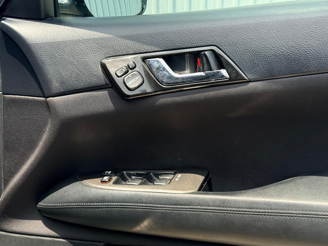 2007 Toyota Mark X GS Package image-11