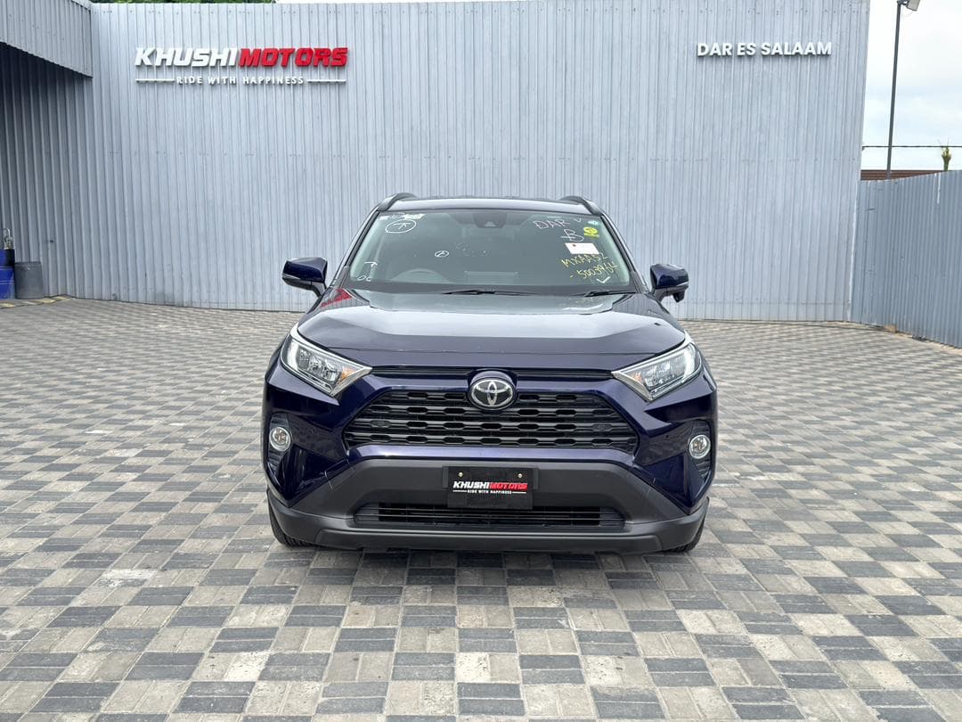 2020 Toyota RAV4 X image-2