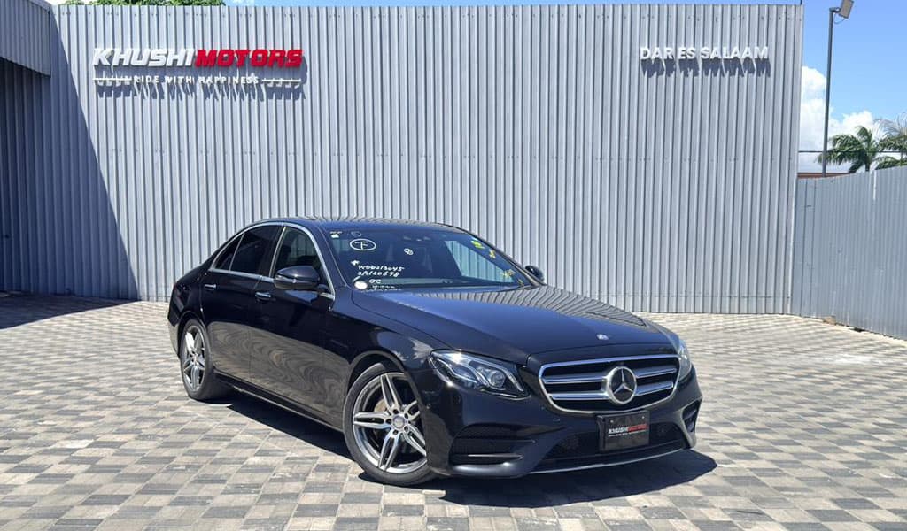 2017 Mercedes-Benz E-Class Avantgarde Sports E250 image-1