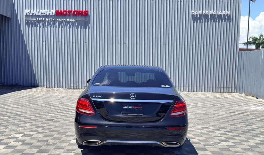 2017 Mercedes-Benz E-Class Avantgarde Sports E250 image-5