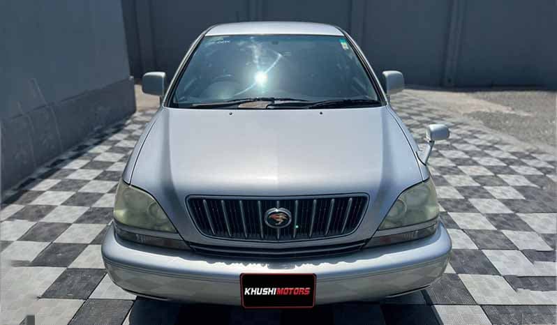 2001 Toyota Harrier image-1