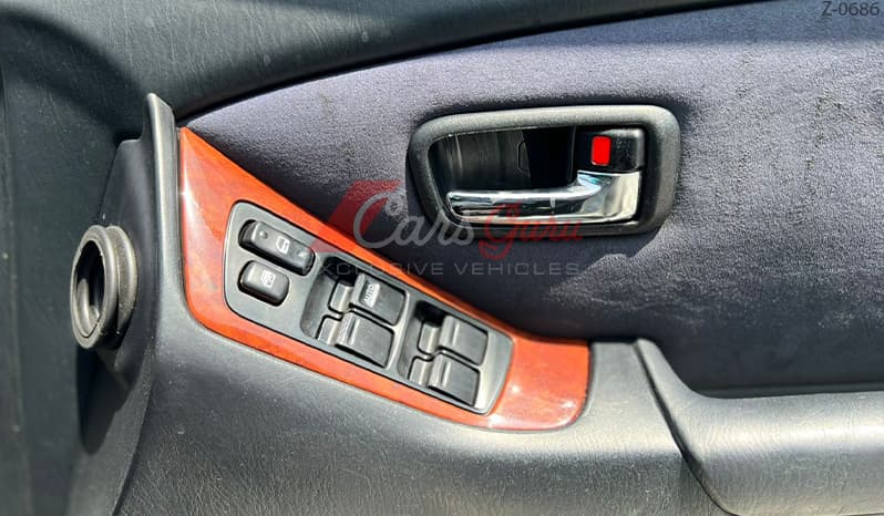 2001 Toyota Harrier image-8