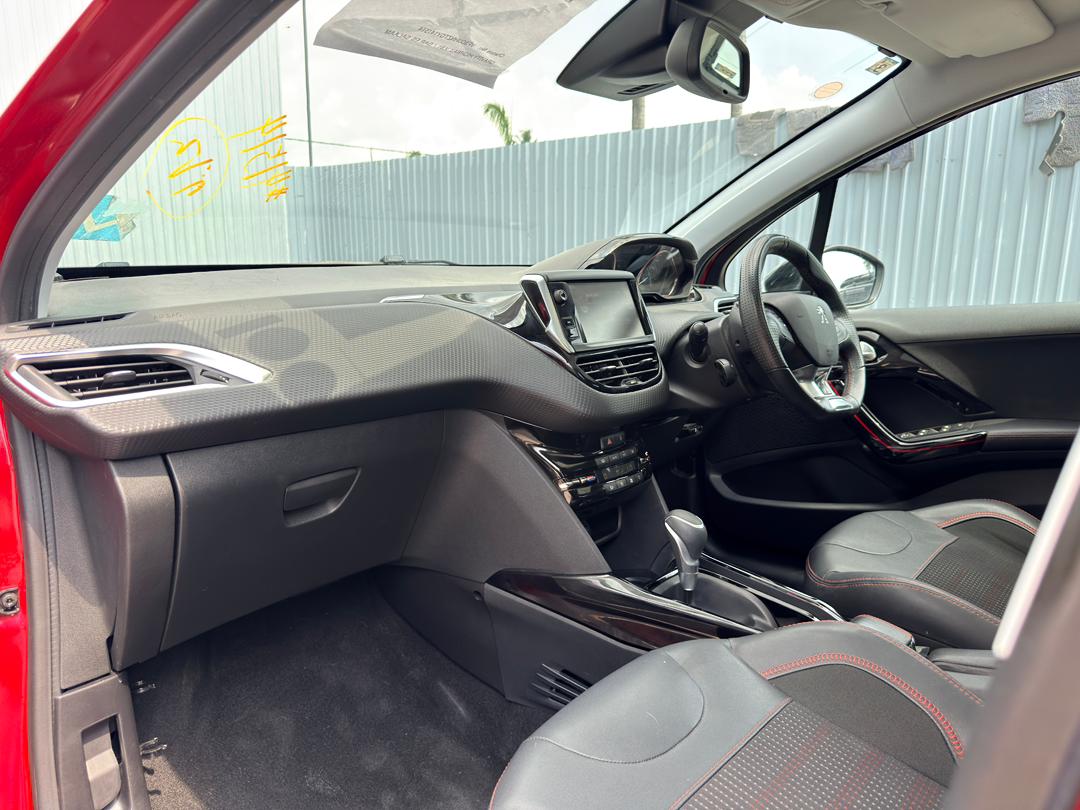 2016 Peugeot 2008 GT LINE image-10