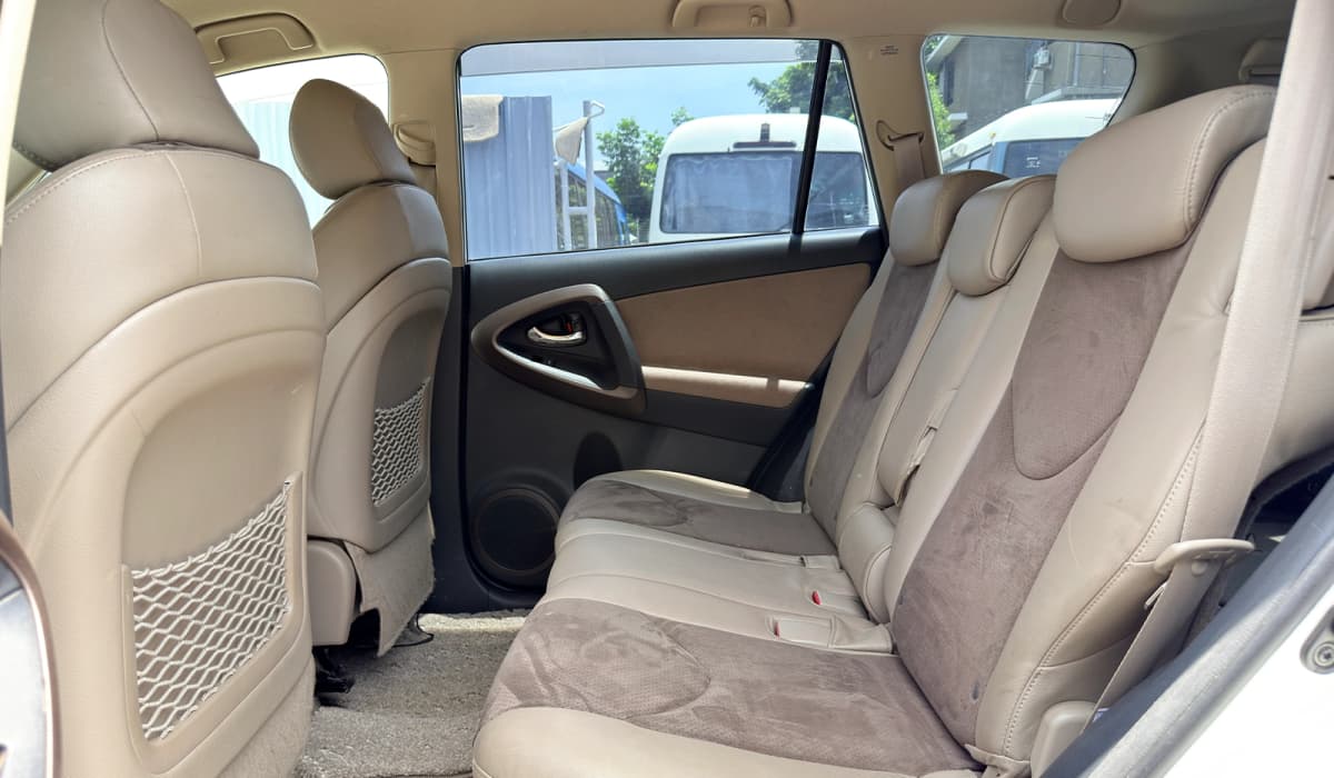 2008 Toyota Vanguard S G Package image-9