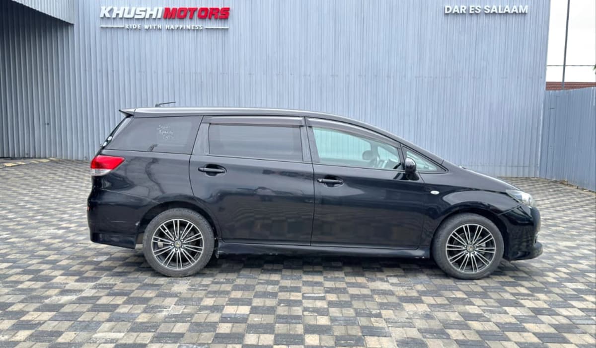 2010 Toyota Wish 1.8X Hid Selection image-7