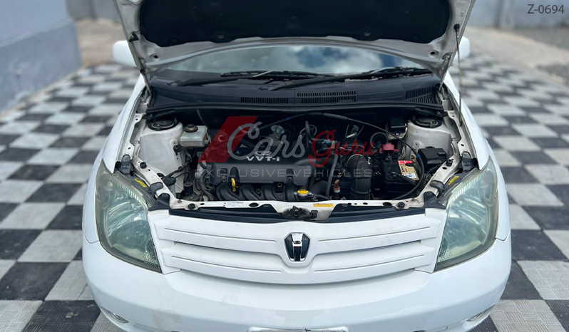 2003 Toyota IST image-15