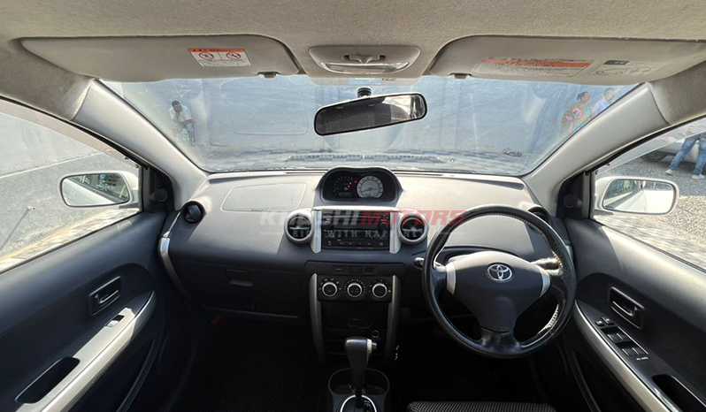 2003 Toyota IST image-19