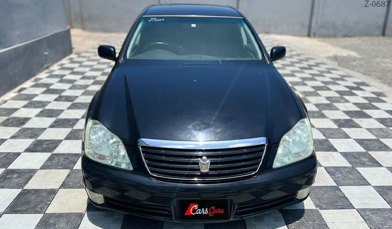 2005 Toyota Crown image-2