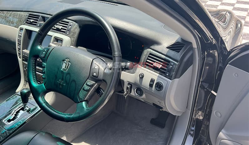 2005 Toyota Crown image-15