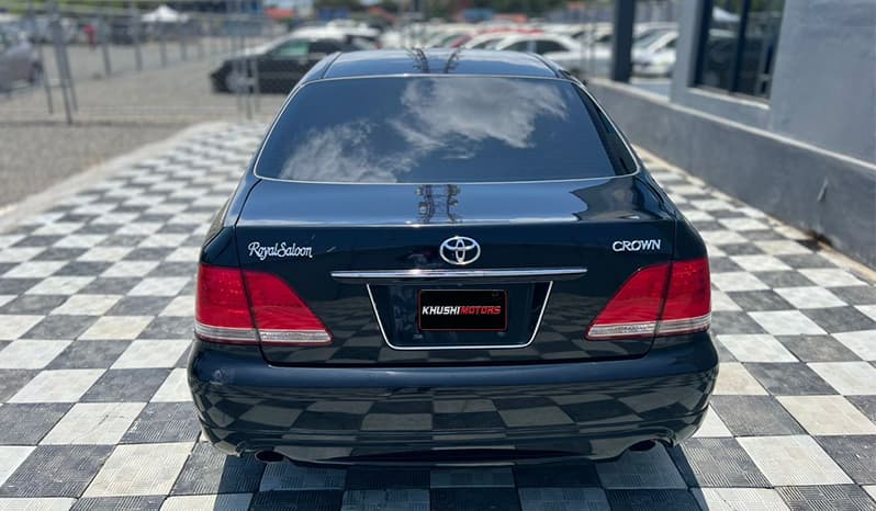 2005 Toyota Crown image-22