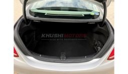 Mercedes Benz C180 2015 full