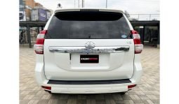 
Toyota Land Cruiser Prado 2015 full									