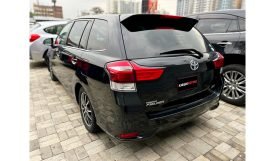 Toyota Fielder 2015
