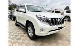 
Toyota Land Cruiser Prado 2015 full									