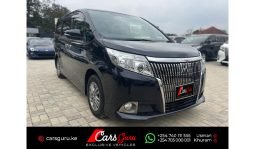 
Toyota Esquire 2015 full									