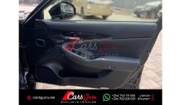 
Toyota Crown Athlete 2015 full									