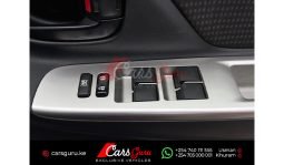 Toyota Vitz 2015 full